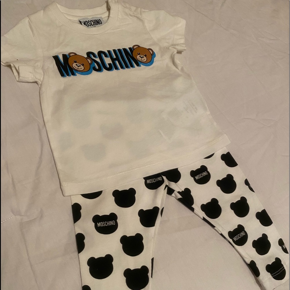 Baby Moschino set